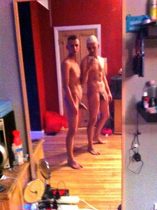 #nakedsunday #gay #porn #xxx #cock @deacon_hunter http://t.co/hJZbnMKhEu