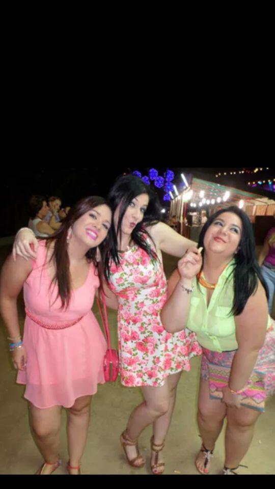 LunaMoraPelado's tweet photo. Jajaja q graciosa esta foto!que buen findeee :) http://t.co/nXmC0Na8xR
