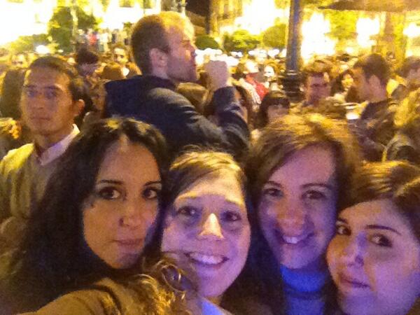 sandragsuarez's tweet photo. Damos x finalizadas las fiestas d Segovia'14 @Mirina87 @mariasl_ @Martamr_  al año q viene mas y mejor!!! http://t.co/ZSYjxXlPaG