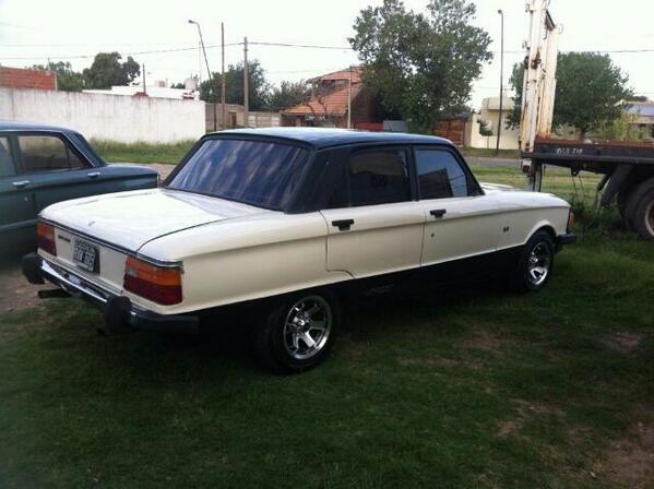 hubert_paulo's tweet photo. Mi autito http://t.co/ClZwFs8QSl