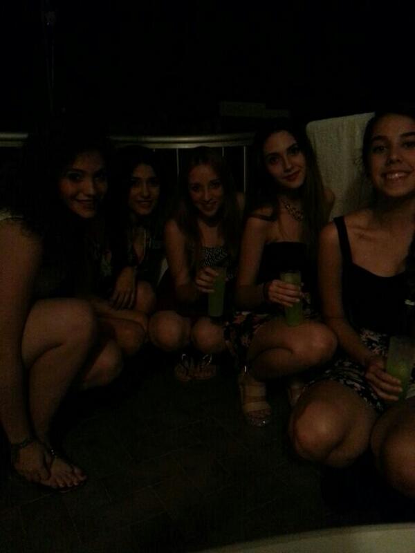 Lidia_vaquerizo's tweet photo. No se ve nada pero bibah gandia http://t.co/z6yYEsdRZv