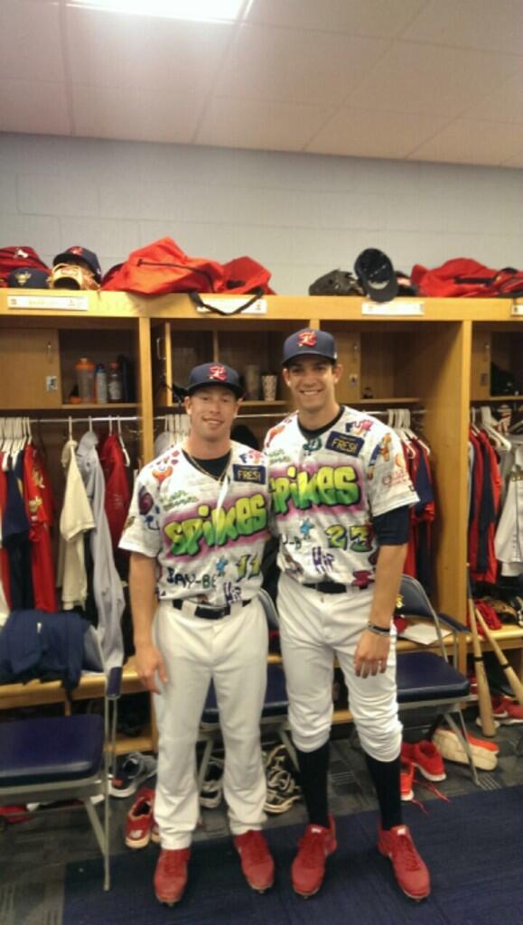 Fresh Prince of Bel-Air night at the yard with my dude <a href="/sohnywalkman19/">Andrew Sohn</a>. <a href="/SCSpikes/">State College Spikes</a> #SpikesWin