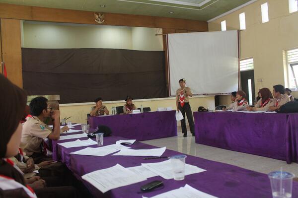 kak gufron dari <a href="/dkd_jatim/">DKD Jawa Timur #Manunggal</a> memberi masukan saat MUSPANLUB JEMBER 2014 :)