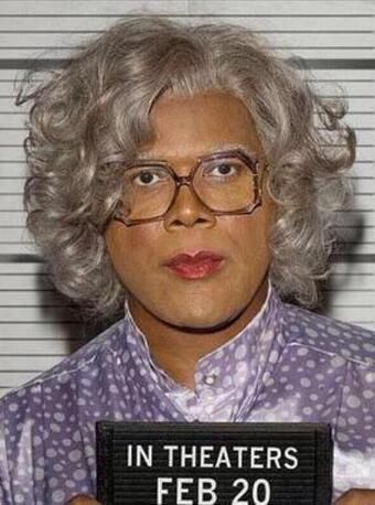 femaIestweets's tweet photo. rt If you wanna see her host the #BETAwards http://t.co/a06oajGH8K