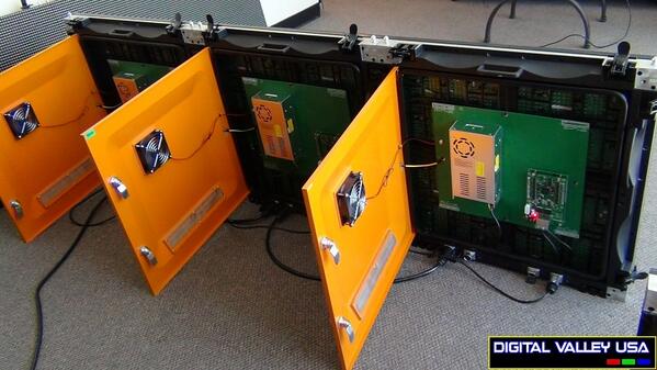 Digital_Valley's tweet image. 25" Outdoor LED video wall panel (10mm pitch) #LEDVideoPanel