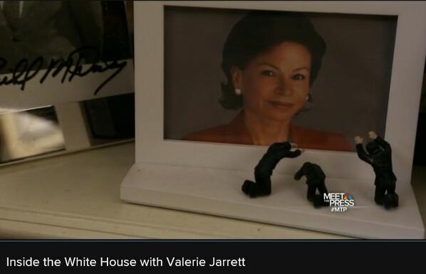 Bow before your ruler Valerie Jarrett!