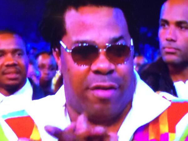 WhoisDarkKent's tweet photo. So Rick Ross loss a 100 pounds for Buster to gain it? It's a conspiracy!   #thatsnoneofmybusiness #BETAwards #WTF!!! http://t.co/9WwpaCSexY
