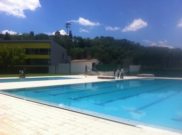 jordicasals's tweet photo. Una mica tard, però a #Torello tindrem piscina nova i més gran #osona #ajtorello http://t.co/Kpofl2Nub9
