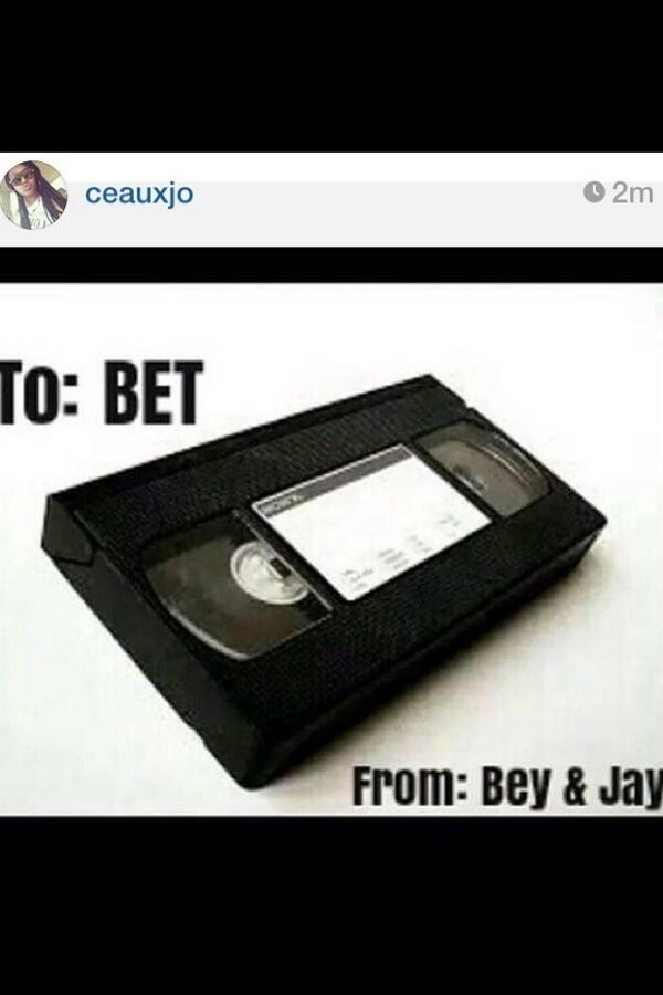VeraTriplettPhD's tweet photo. This is it I promise @KimBondy @ChanaDoreaux @LethaDenise @nadaboo32 @togenerous @ididntdoit29   #BETAwards2014 http://t.co/zRASPYfocu