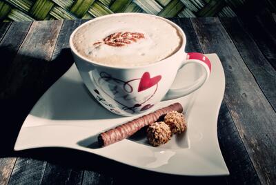 RomanZue's tweet image. Habt ihr schon mal solche Kaffeekunstwerke gesehen: goo.gl/rMrk6O #kaffeekunst, #kaffee