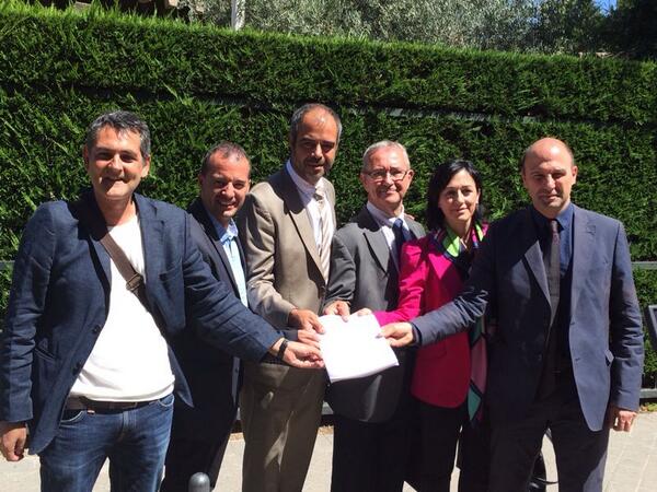 governslocals's tweet photo. 1r objectiu complert: Hem entrat recurs del món local contra LRSAL al Tribunal Constitucional #elmonlocaldiuprou http://t.co/qwqVS7Bp1g