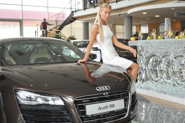 #Audi #Ауди #AudiIceDay Подробности: vip-moskva.ru/avtograf/detai…