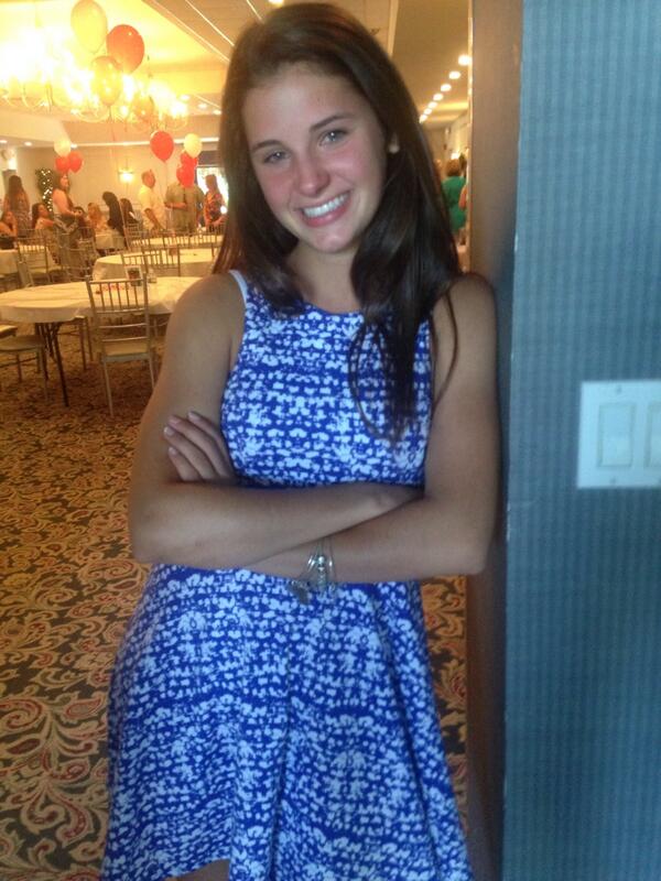 ClassCouncil_14's tweet photo. RETWEET/FAV IF YOU ARE GONING TO MISS THIS GIRL @marygracem13 💕 who is traveling to the naval academy making us proud http://t.co/xZqZDgEnp4