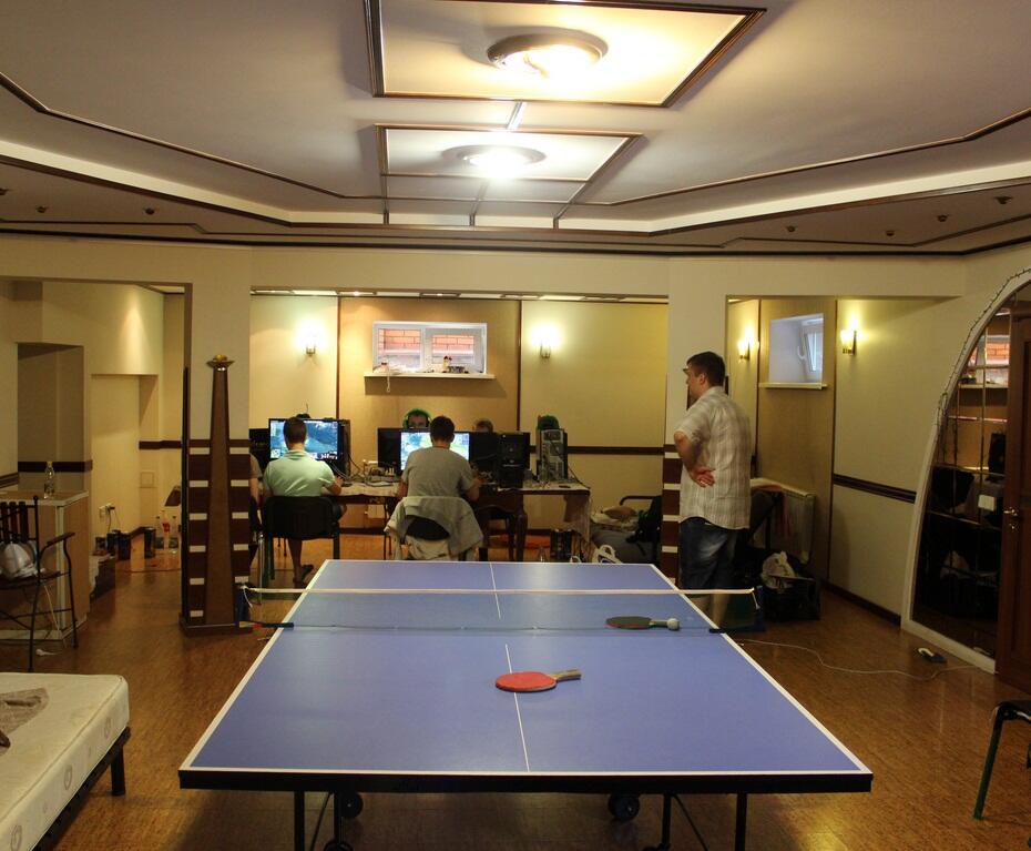 BrYB883CcAAsN7K.jpg:large