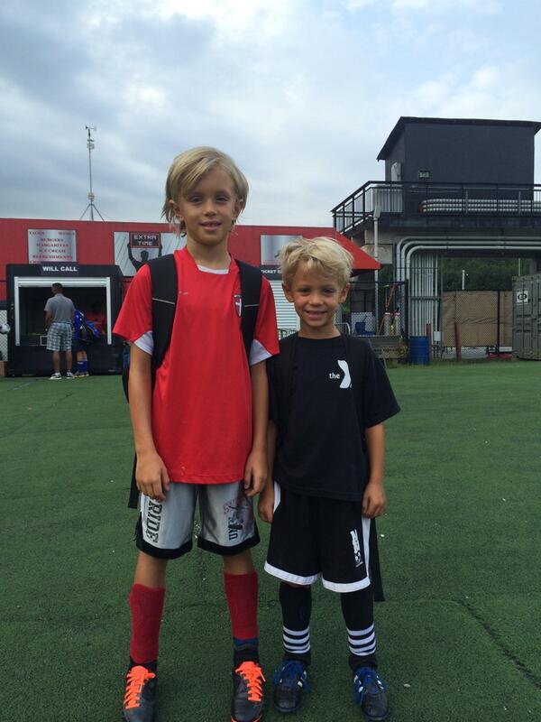 strongandfitmom's tweet photo. Kids start @ATLSilverbacks Pro #Soccer Camp this week! Kids asked if @clint_dempsey would be there! @mitchscharf #Fun http://t.co/6j1dQfbIP1