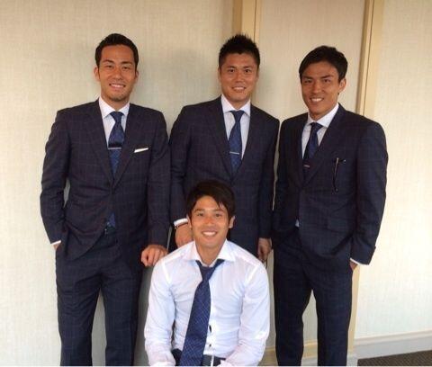 内田篤人 Atsuto News 内田篤人 吉田麻也 川島永嗣 長谷部誠 この4人好きな人rt Http T Co Uijtgtoilf