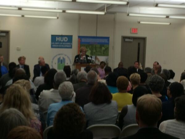 PghWorkforce's tweet image. Standing proud in #Larimer. Looking fwd to 'putting the UD back in HUD @billpeduto @ACE_Fitzgerald @MakingInAmerica