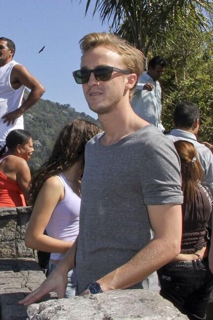 DemonNotAngel's tweet image. Enjoying the sun.