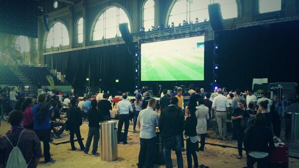 PiXaV's tweet image. #FRA vs #NGA Passer de Copacabana à Züricabana... DUR !