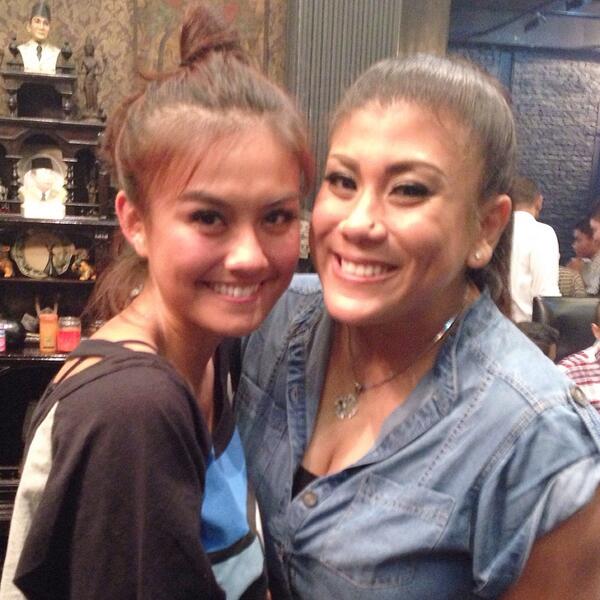 reginaivanova4's tweet photo. Happy 28th Birthday to my beloved judge @agnezmo 🎉🎈🎊💛😘💗
JBU Abundantly... http://t.co/3pB34acUoK