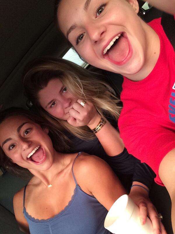 MakTerry's tweet photo. @shaylakelley95 @mckennamckelley http://t.co/R9pCFDInFx