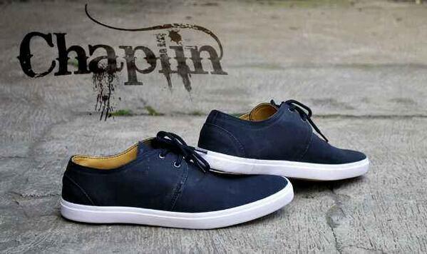 Mr. CHAPLIN ! Size 40-44. Price 260.000 idr. Get now! :) ~