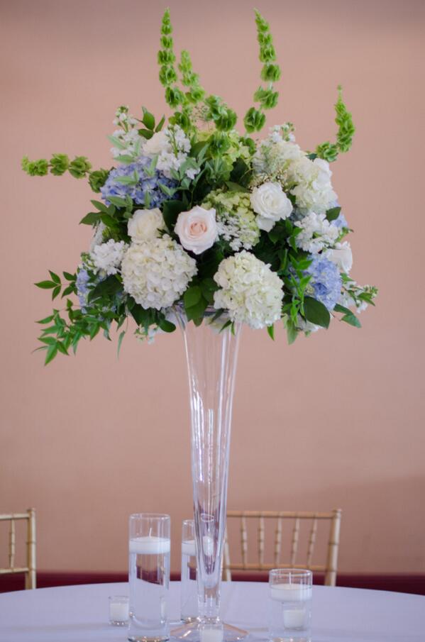 FancyThisPhoto's tweet photo. Some of @raleighflorist The English Garden's work at @CobblestoneHall ! More on the blog! They do great work! http://t.co/T3iAXZfX9G