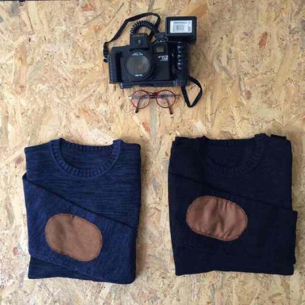 FrauMode's tweet photo. Sweater SPAO navy dark &amp; navy light, only 135rb. Cp: 2ABCABF9/082189383232(wa) http://t.co/DZRSxRaTUz