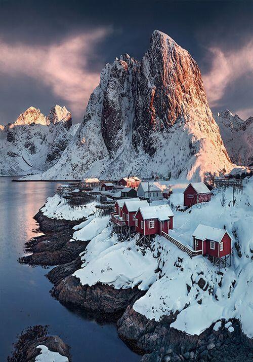 rybotics's tweet photo. Sunset, Lofoten, Norway http://t.co/USMt2SmQqY