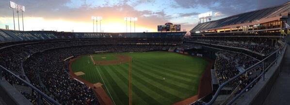 Athletics's tweet photo. Oakland. http://t.co/XYexjlkd94