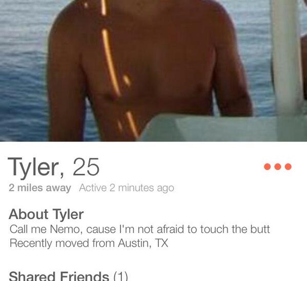 CardioNCouture's tweet photo. His bio 😂👌 http://t.co/sbUOTcZgQH