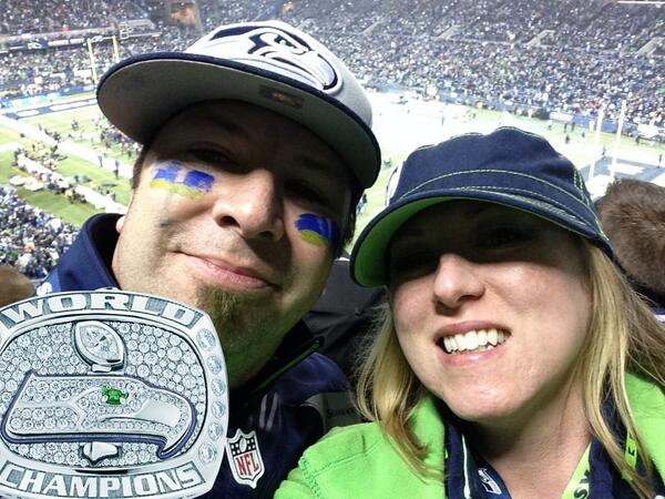obrienohana's tweet photo. Have you seen my #SuperBowlRing http://t.co/VpQz3y0Mow