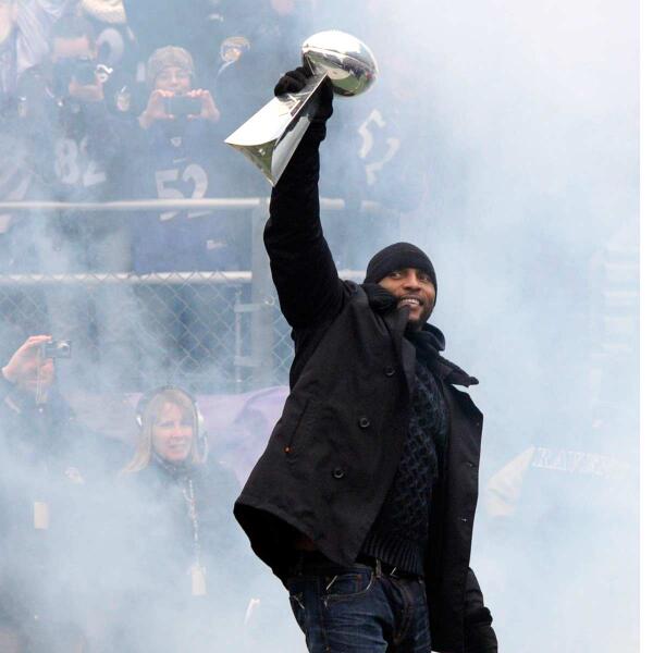 nflnetwork's tweet image. Think you know Ray Lewis? Think again. A Football Life begins right NOW. on.nfl.com/V4NvVT