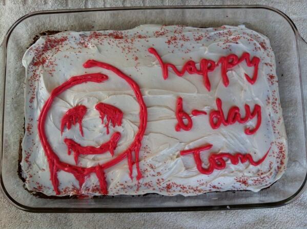 QueenMonkey's tweet image. Red John bday cake! #thementalist