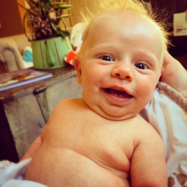 EuanReuel's tweet photo. It take the right kind of body to pull off a double chin! 
#babyfat #gotmilk http://t.co/LBdIqC1RMk