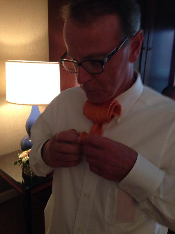 web20classroom's tweet photo. Doing party tricks with @kenroyal. #isteprom http://t.co/YNYQhd6JdS