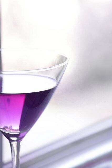 alistsalons's tweet photo. Purple #cocktails for launch day, perhaps? Cheers! #makemineadouble #inspiration #purpleisthenewblack http://t.co/L1mZjubMyn