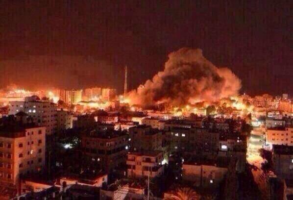 Saif14Rahman's tweet photo. Ya Allah protect them, Ya Allah make it easy for them, Ya Allah give them strength... Amin. 💔😢😢😔 #PrayForGaza http://t.co/JEAccpSz2t