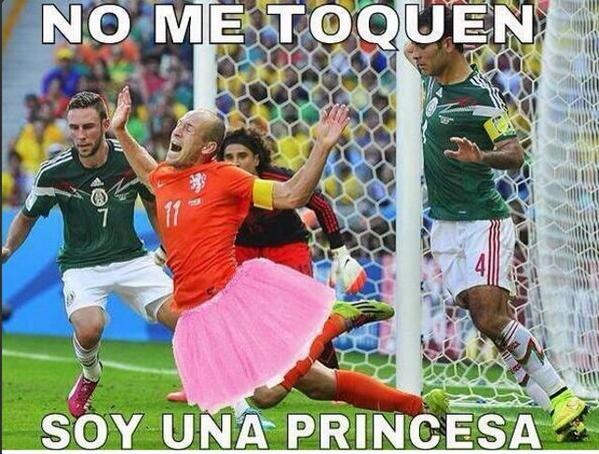 G4BY74's tweet photo. No me toquen soy una princesa!!!
#ArjenRobben  #ehhhhputo 
#estoyArdida http://t.co/KggKzUfC3G