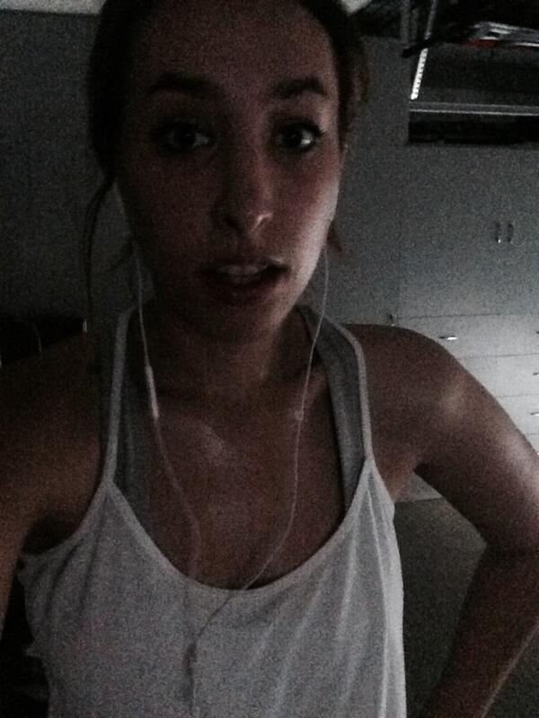 nata_lijaa's tweet photo. The only thing that keeps me sane 🚴 http://t.co/QKZxIdd2Mp