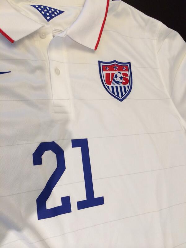 YULANDAJONES's tweet image. #GottaGetOne!@RT @AdamSchefter: Found something perfect to wear today....Go @ussoccer. Do this.