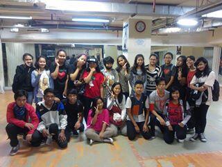 Ciee abis kelar latihan~ semangat ya~ padahal lagi pada puasa wkwk tapi Ravi gak ada di foto ( º̩̩́ ̯ º̩̩̀) -Ravi