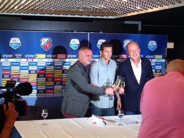 Voetbalflitsen tweet media