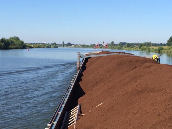 MinneNauta's tweet photo. Lekker weertje op de Maas http://t.co/h1HBuC1g5p