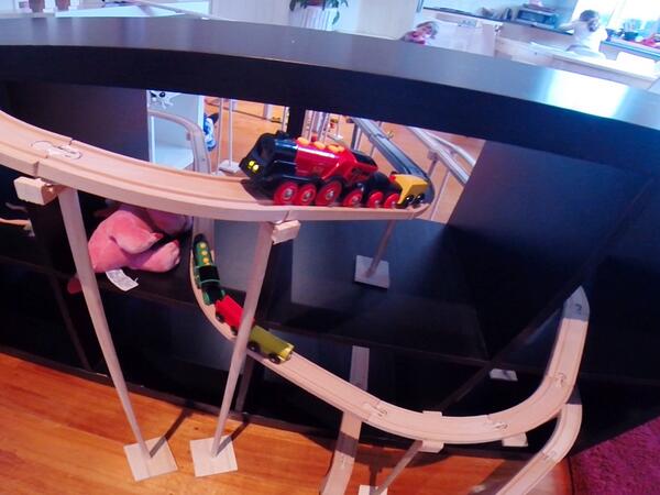 ProjTrainTracks's tweet photo. If you are trying this at home - you needs patience and a little imagination :-) #imagination http://t.co/5BXvfmik65