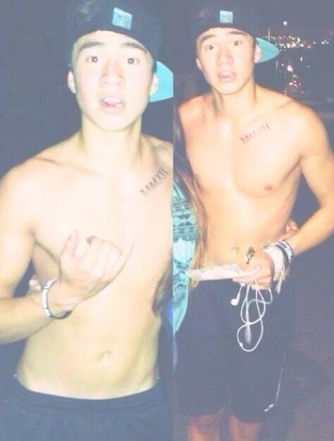 strcddling's tweet image. Daddy. 😍