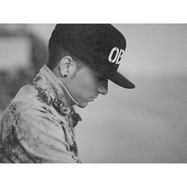 verica87's tweet photo. U looks so sad in this pic 😞 that makes me sad to! @RealOBee http://t.co/IUMNiyOmDF