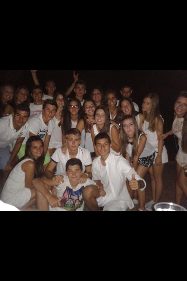 sarabonillo98's tweet photo. Ganas de esto en aumento http://t.co/jvduzsCUzz