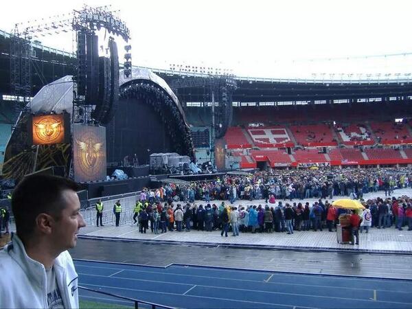 Rade76's tweet photo. Bec i Spektakl Bon Jovi http://t.co/zXCczWqoru