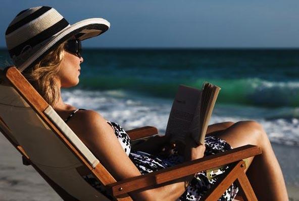 muyinteresante's tweet photo. ¿Por qué es tan bueno leer durante el verano?http://t.co/98DiPagQ6A http://t.co/bmucyE3Hd2